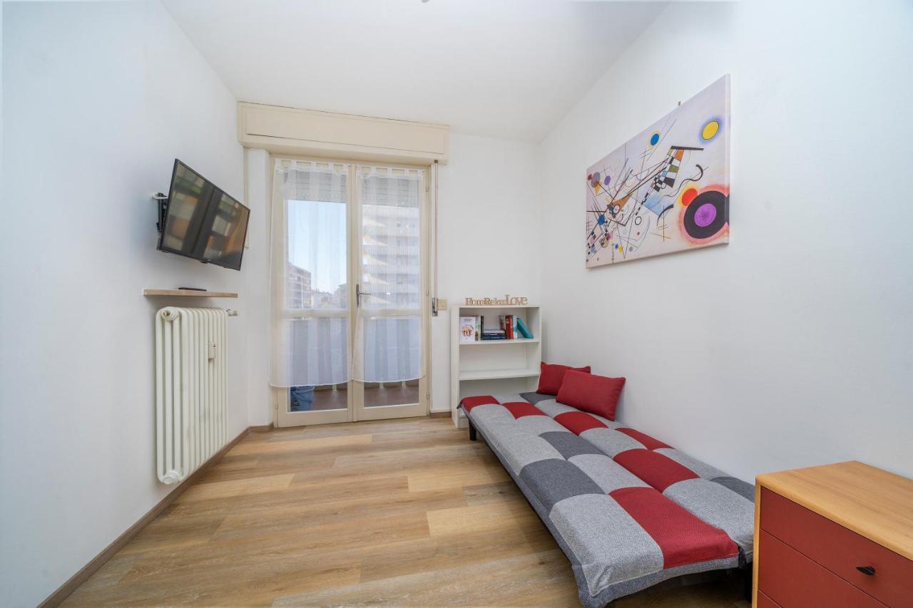 Zia Dina Apt - With Balcony Apartment Pasian di Prato Екстериор снимка